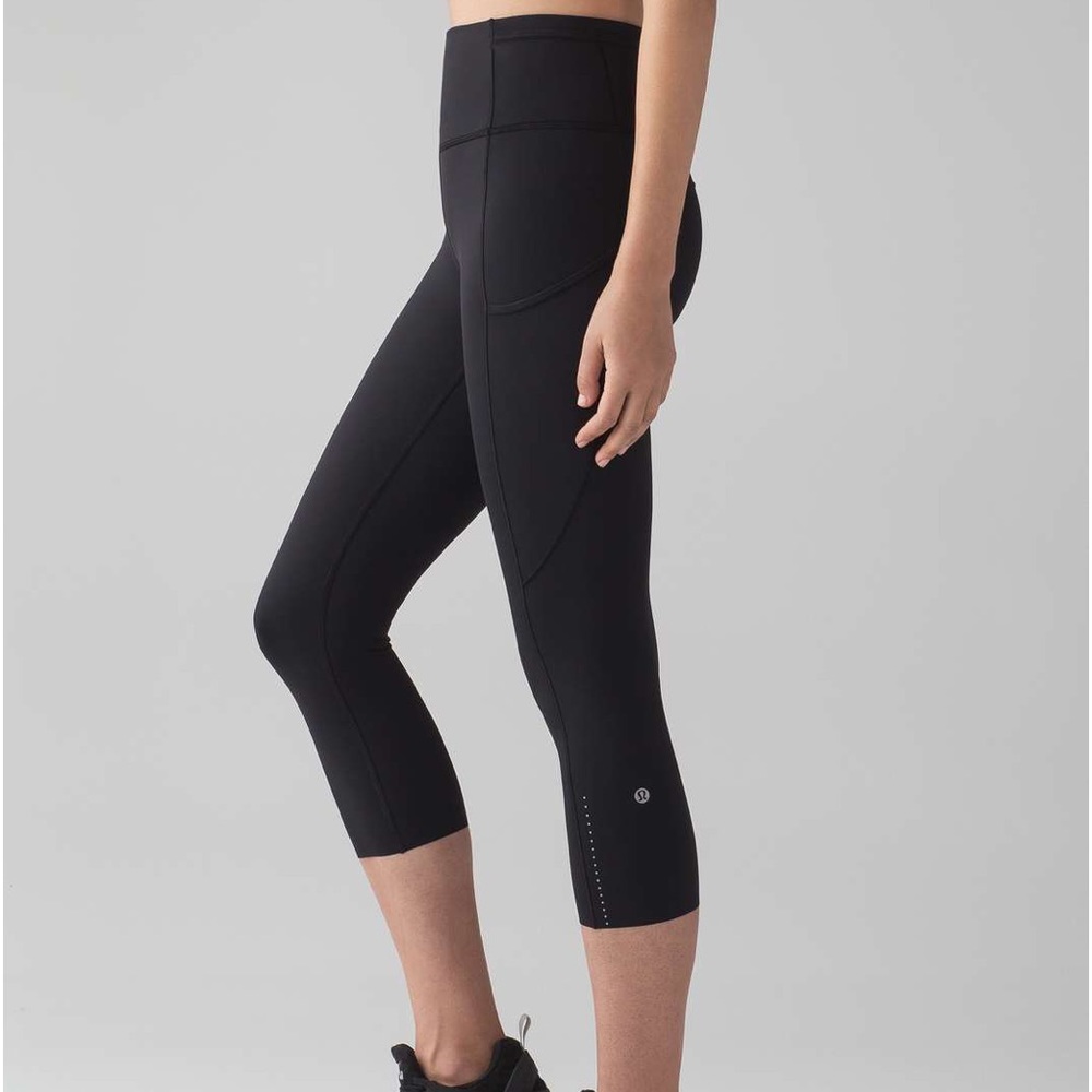 Lululemon Fast and free crops Sz 8